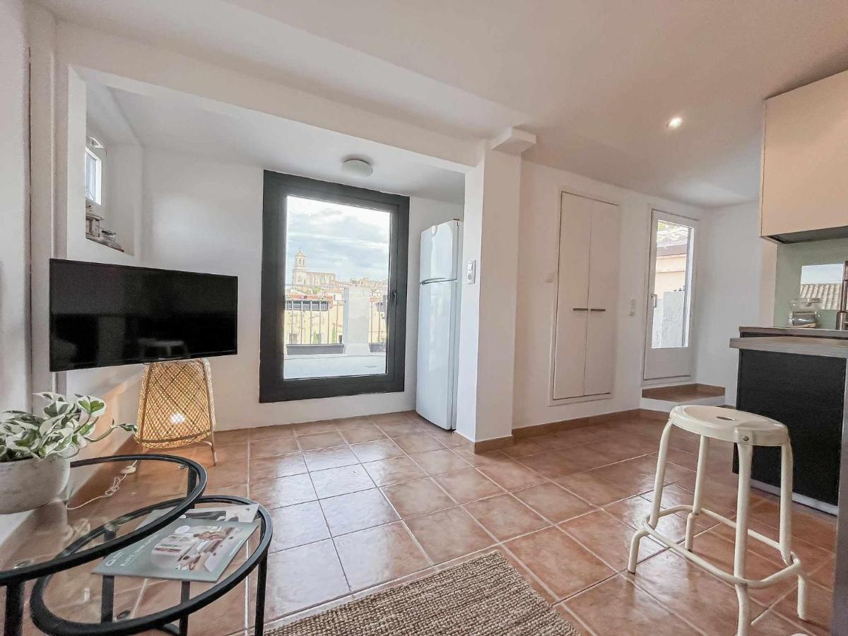 Romantic Duplex With Terrace And Great Views Херона Екстериор снимка